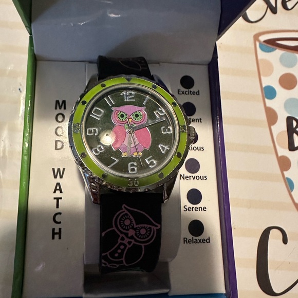 Watch - Picture 1 of 3